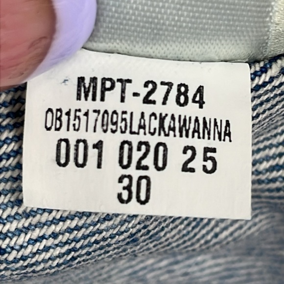 NWT Pilcro Anthropology Denim Micro Jean Shorts Light Wash Cut Off Sz 30 - Picture 13 of 14